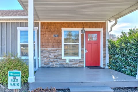 32 A Joe Jenkins- Front Door 101