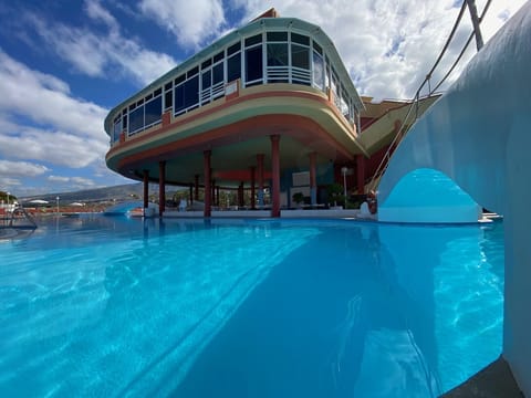 Outdoor pool, pool umbrellas, sun loungers