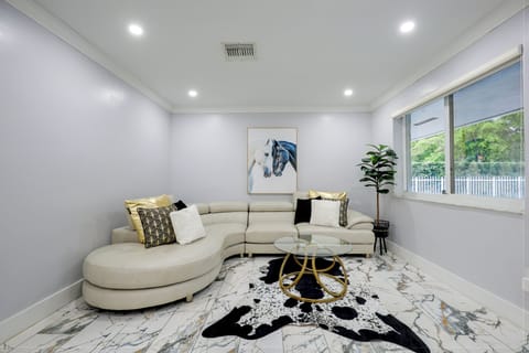 Miami Gardens Vacation Rental | 4BR | 2BA | 1,950 Sq Ft | 1 Step to Enter