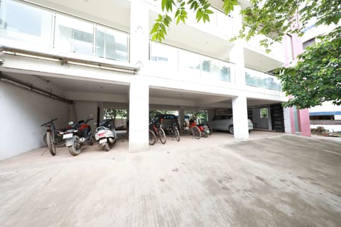 Free self parking