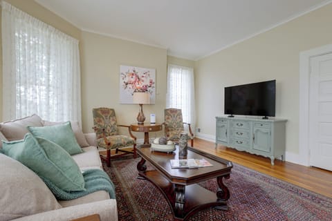 Apartment (2 Bedrooms) | Front of property