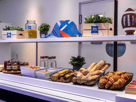Daily continental breakfast for a fee
