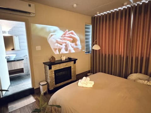 Superior Studio | Desk, WiFi (free), bed sheets
