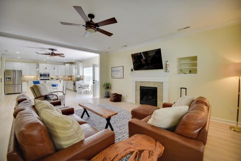 Norfolk Vacation Rental | 4BR | 2.5BA | 2,500 Sq Ft