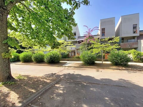 Residential Area, Home, Apartment, Urban Design, Balcony, Shade, Daylighting, Plaster