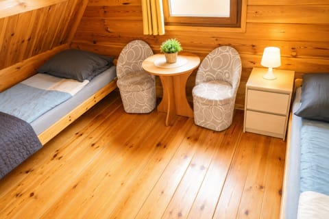 House | 3 bedrooms, individually furnished, bed sheets