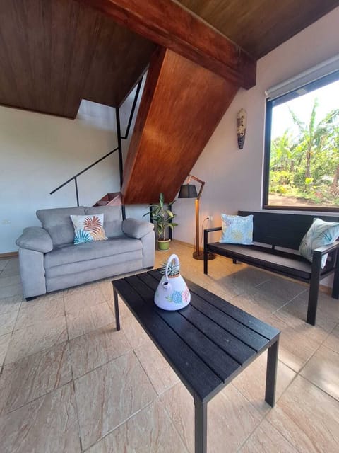 Family Villa, Balcony, Mountain View | Living area