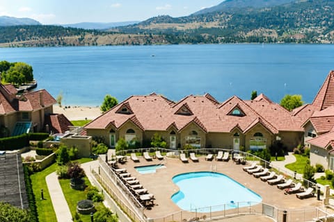 pool visible, outdoor pool, summer, outdoor, Okanagan Lake