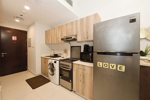 Apartment, Balcony, Courtyard View | Private kitchen