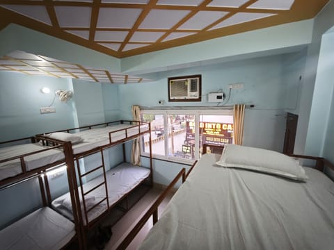 Shared Dormitory | Rollaway beds (surcharge), bed sheets