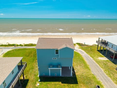 House, 4 Bedrooms | Exterior