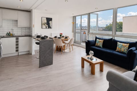 Open space living area -  Hackney flat near Victoria Park & London Fields 