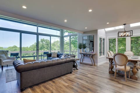 family room with panoramic views of the mountain