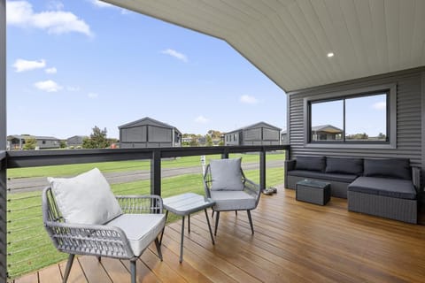 Family Villa, 3 Bedrooms, Pets Allowed | Terrace/patio
