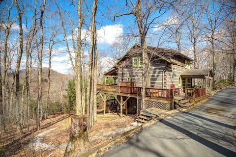 Cabin on Mistletoe
