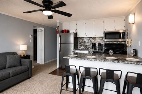 Welcome to Mountain Lodge 269, a relaxing two-bedroom Village-adjacent property waiting to welcome you to Snowshoe!