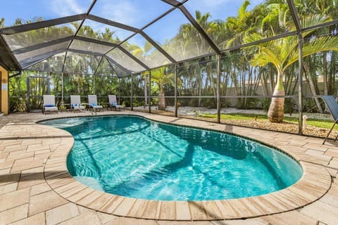A private oasis with an electric-heated pool & plenty of sun!
