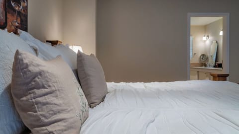 House (Multiple Bedrooms) | Interior