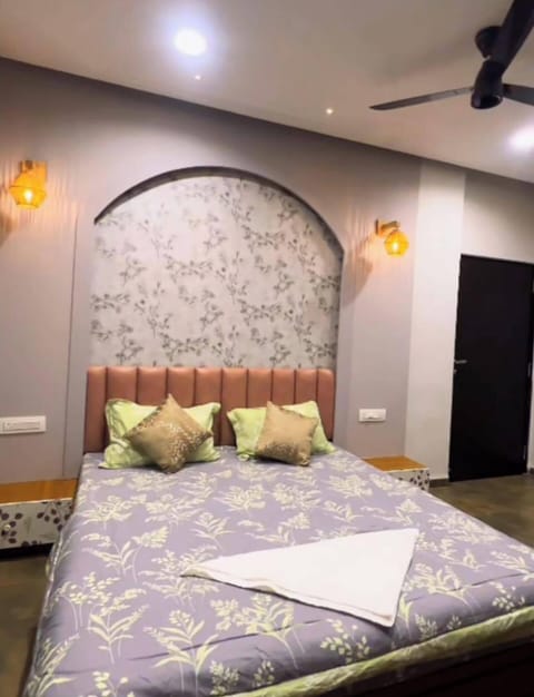 Double Room | Iron/ironing board, WiFi (free)