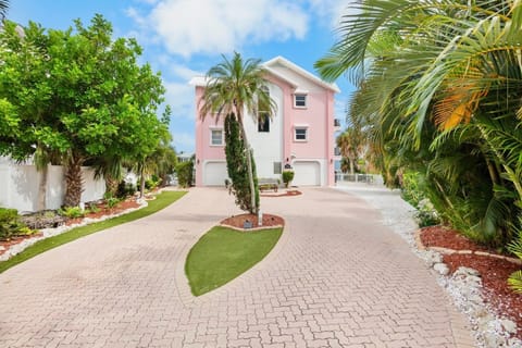 Island Bay House Unit B by Anna Maria Vacations