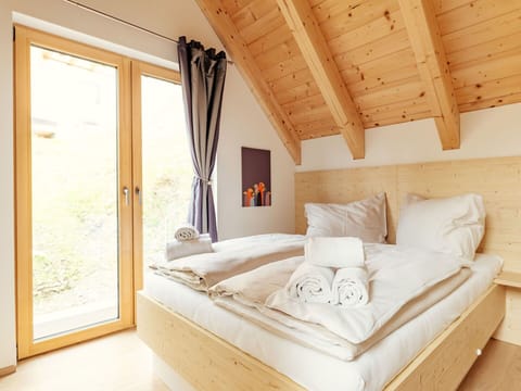 Wood, Interior Design, Home, Bedroom, Furniture, Bed, Throw Pillow, Room, Pillow, Bedding