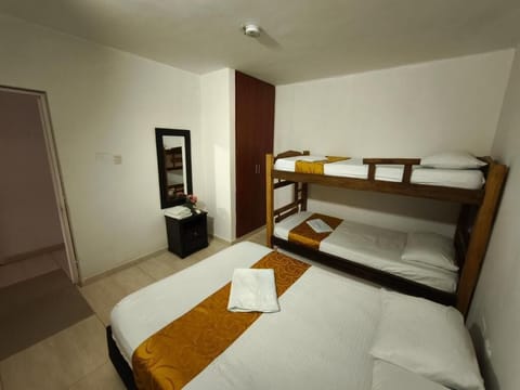 WiFi (free)