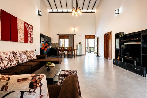 Lake View Apartment Living Room and Kitchen
