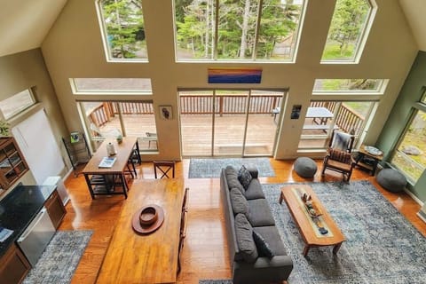 Chalet (3 Bedrooms) | Interior