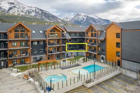 Corner Unit with a Massive L-Shaped Balcony