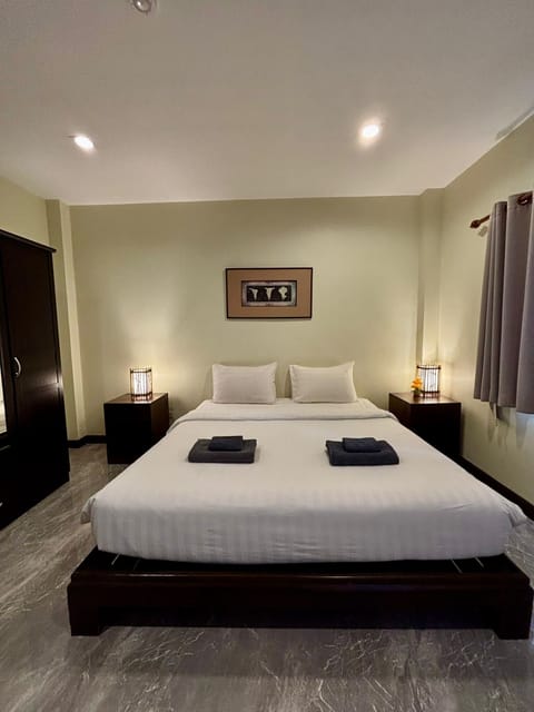 Family Room | WiFi (free), bed sheets