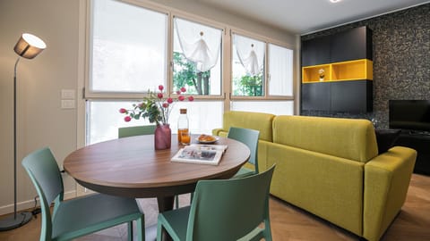 Apartment (1 Bedroom) | Living area