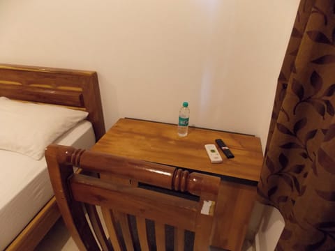 Desk, laptop workspace, iron/ironing board, WiFi (free)