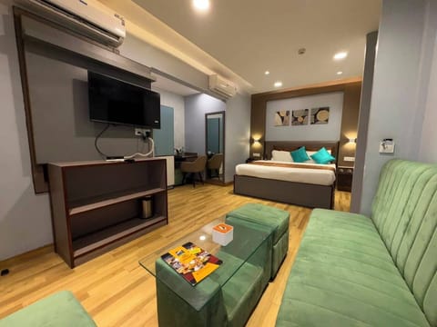 Executive Suite | WiFi (free)