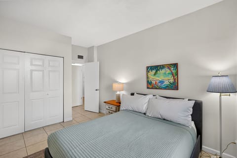 Apartment | WiFi (free), bed sheets