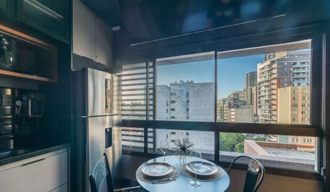 Basic Apartment | Dining