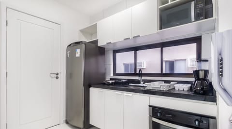 Basic Apartment | Private kitchen