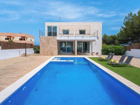 Blue, Balcony, Handrail, Apartment, Fence, Sea, Resort, Condominium, Swimming Pool, Hotel