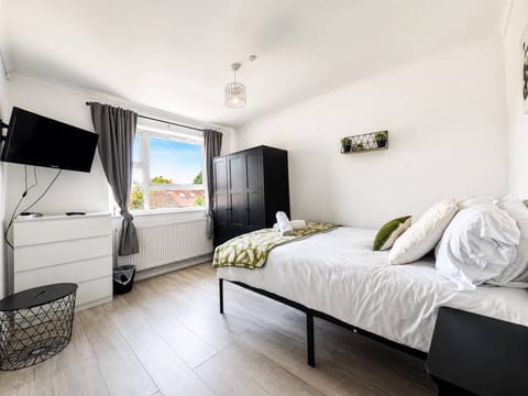 3 bedrooms