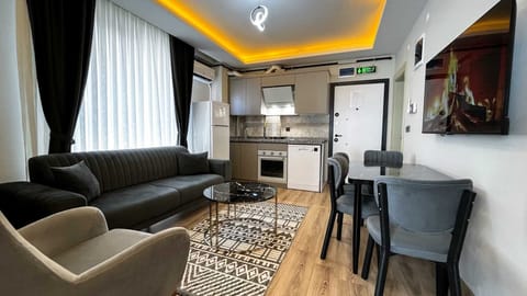 Family Apartment, 1 Bedroom, Kitchenette, City View | Interior