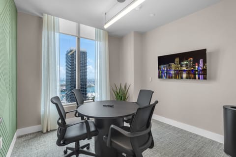 Studio, 1 Queen Bed, Balcony, City View (Miami Nest | Resort) | Dining