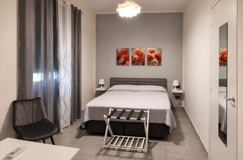 Double Room | Laptop workspace, WiFi (free)