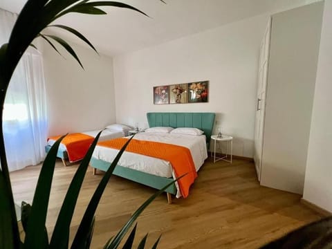 Comfort Triple Room, Non Smoking | Minibar, blackout drapes, soundproofing, WiFi (free)