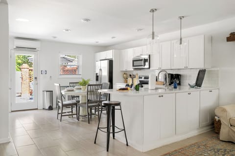 Lowcountry Retreat | Minutes to Everything!
