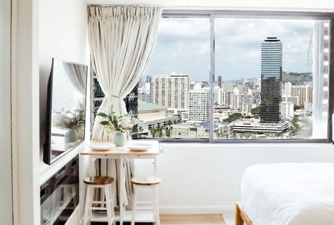 Waking up to this view of the Waikiki skyline is a dream.