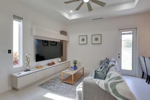 McAllen Vacation Rental | 1BR | 1.5BA | 796 Sq Ft