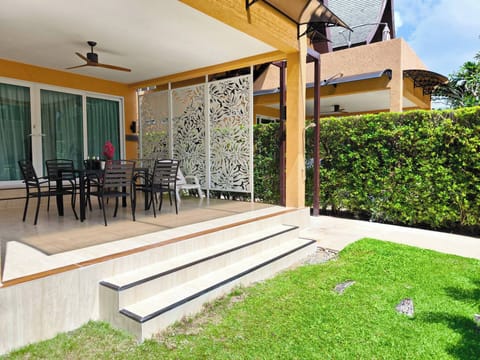 Villa, 1 Bedroom, Patio, Garden View | Lounge