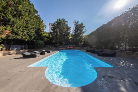 Seasonal outdoor pool