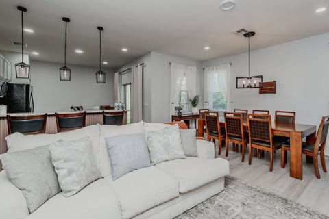 Basic Villa | Living area | Smart TV