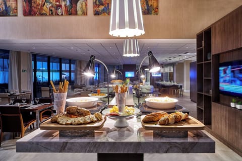 Daily buffet breakfast for a fee