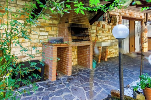 House, Patio, Garden View | Terrace/patio